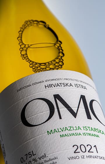 OMO Malvazija Istarska - boca s etiketom